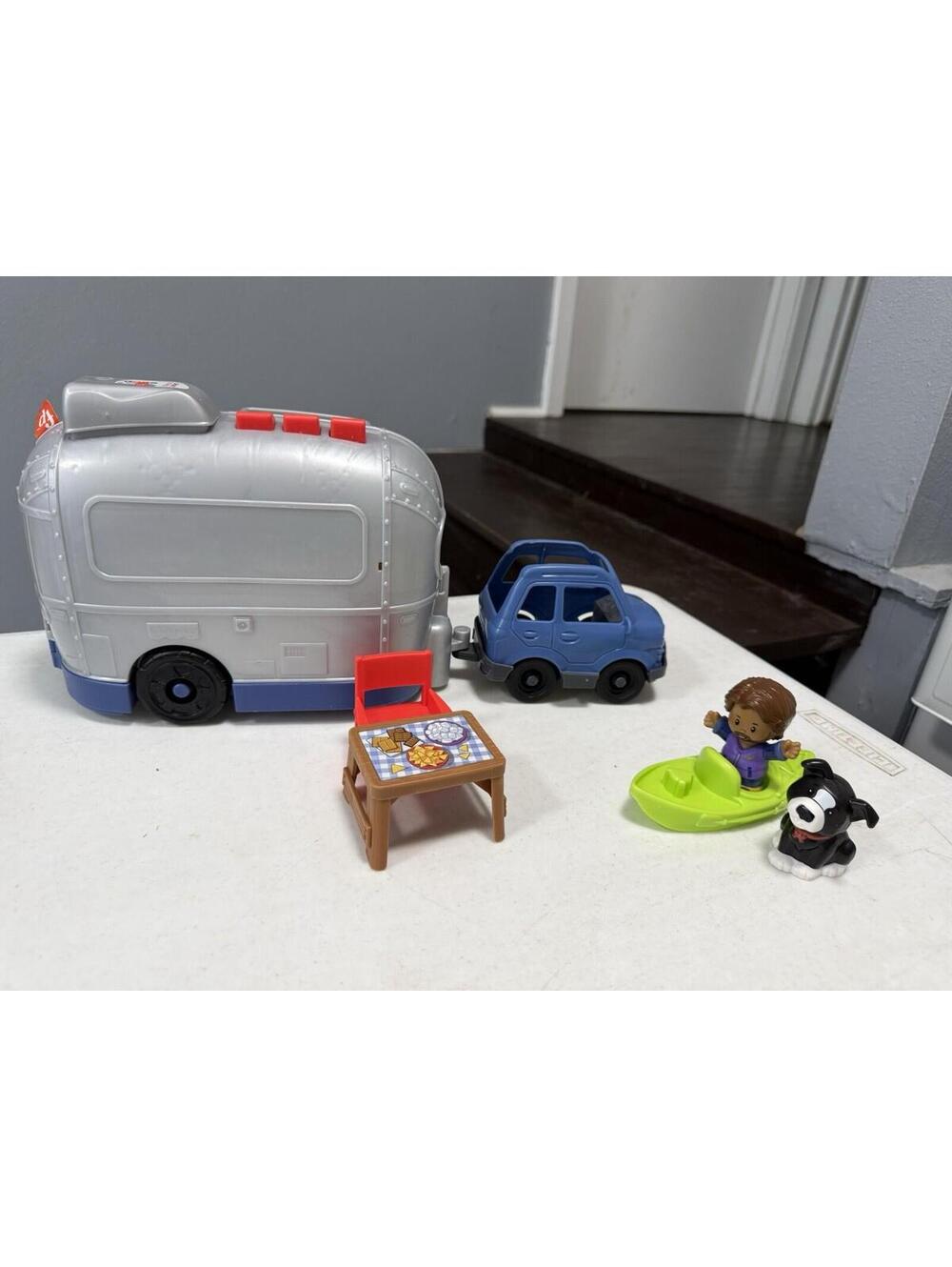 Fisher Price Little People Light-Up Learning Camper RV Kayak Car Playset Works - Picture 8 of 12